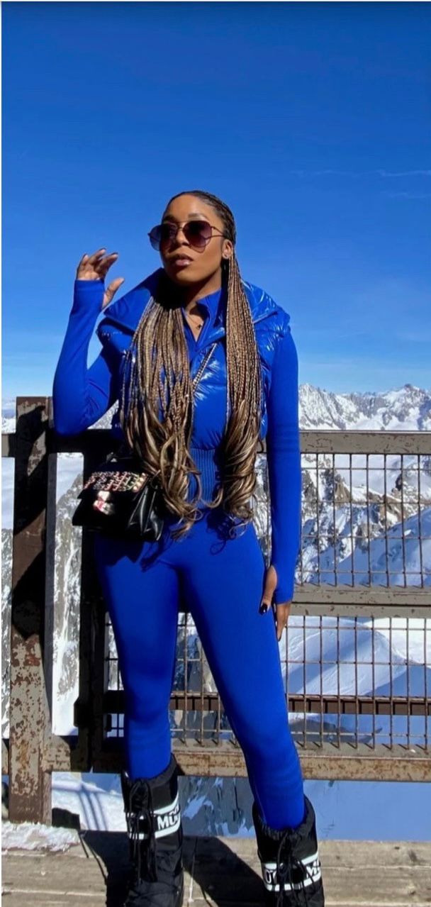 Spiral Curls P27.33 Pic 2